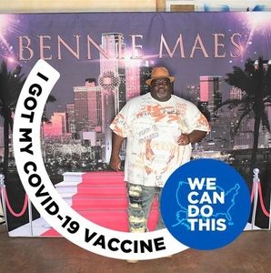 Meet your Posher, Henry